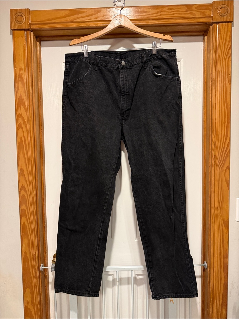 Rustler Men's Black Straight-Leg Jeans